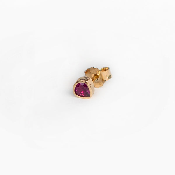 Cœur Rhodolite Ear Stud